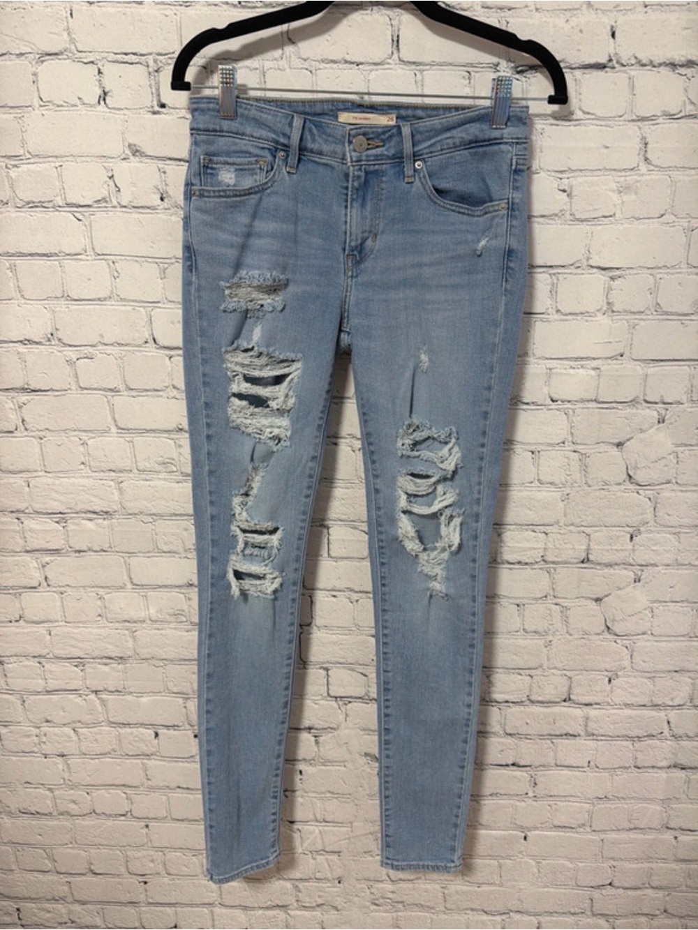 Levi's Light Blue Distressed Women's Skinny Jeans